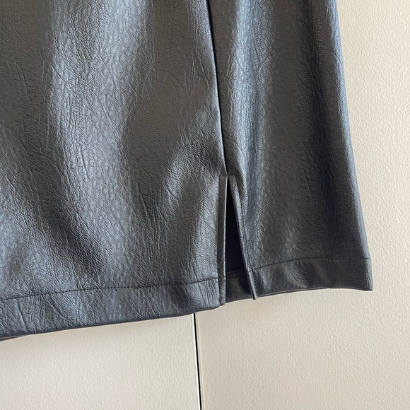 Wild Fable Black Faux Leather Mini Skirt - Picture 5 of 6